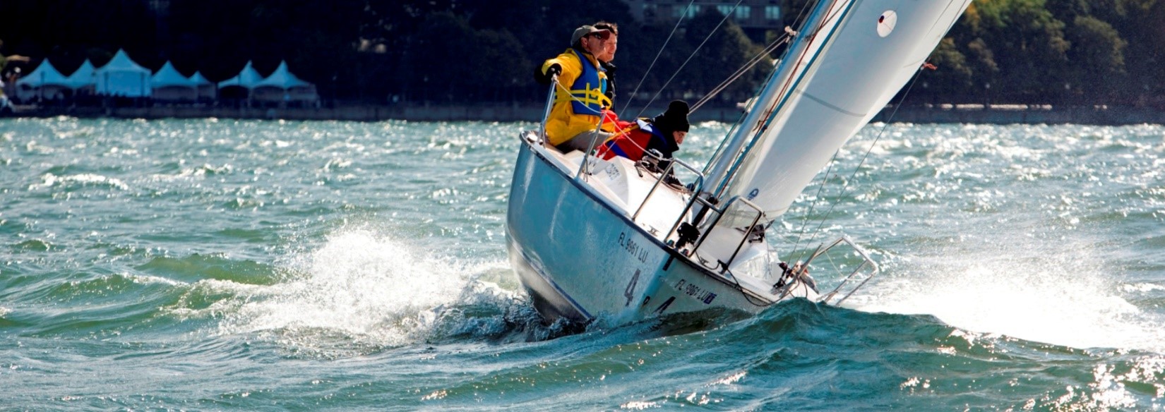 26 ft sailboat interior